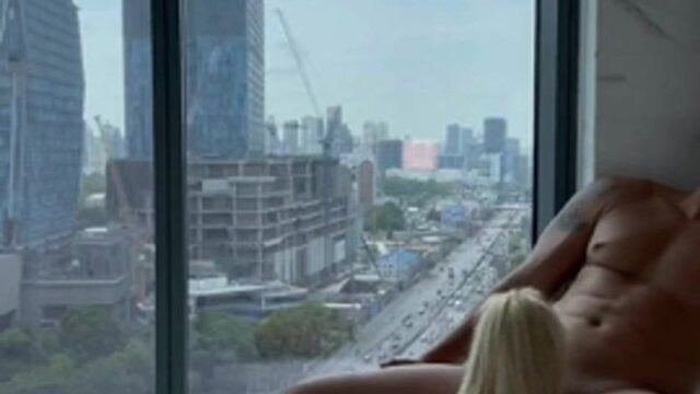ScarlettKissesXO Takes BBC And Facial