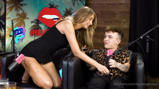 Lily Phillips Fucking Midget Live On PillowTalk Podcast Leaked